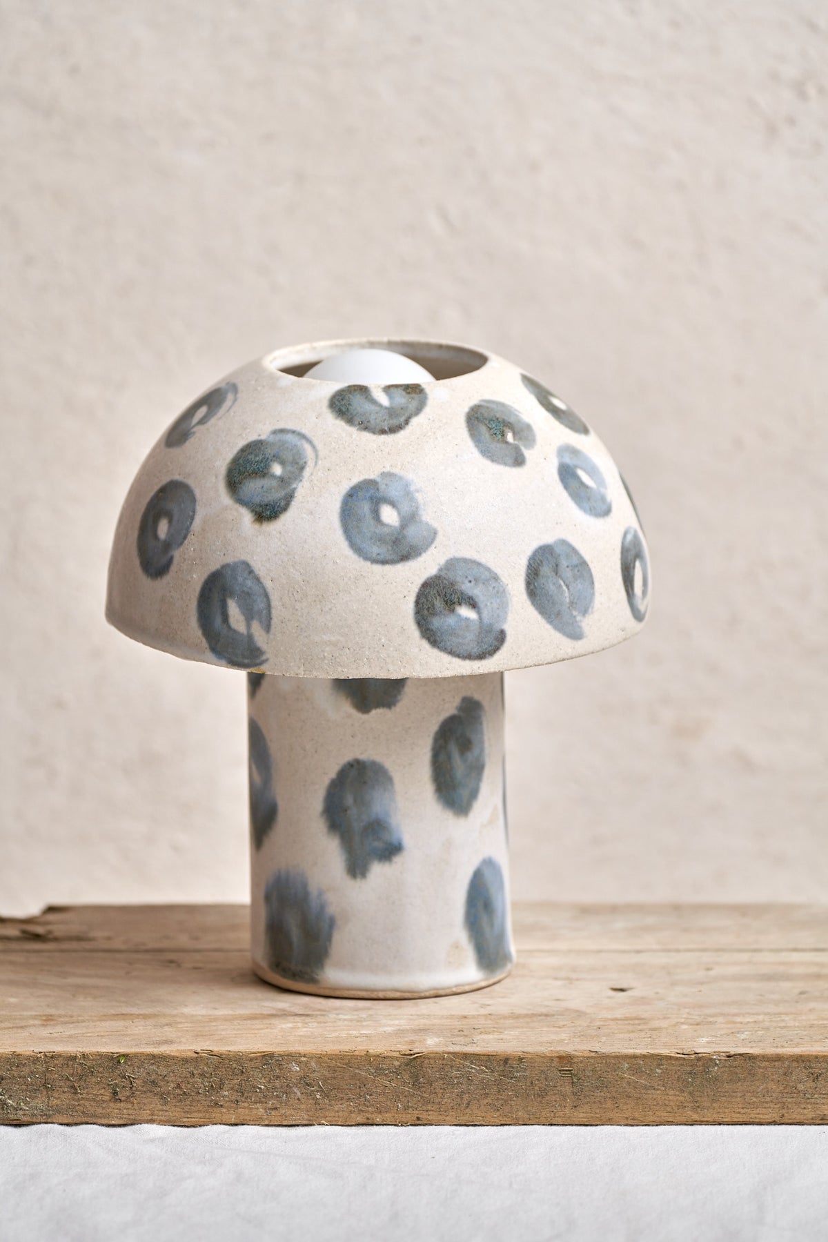 Lamp - Small circles
