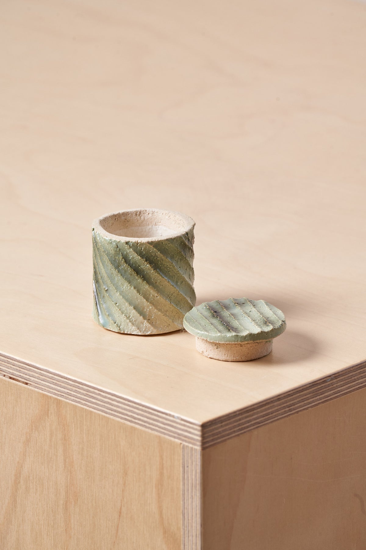 Tiny Box / Diagonal carved grooves with copper