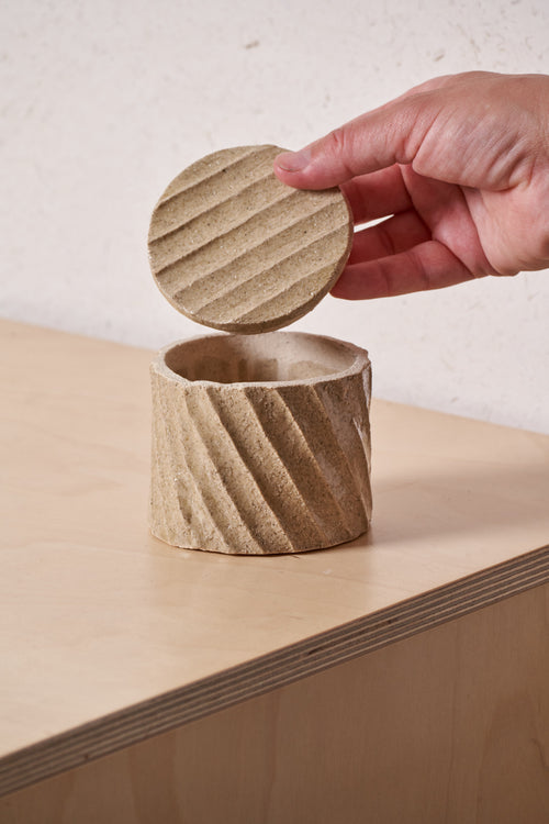 Box /  Diagonal carved grooves