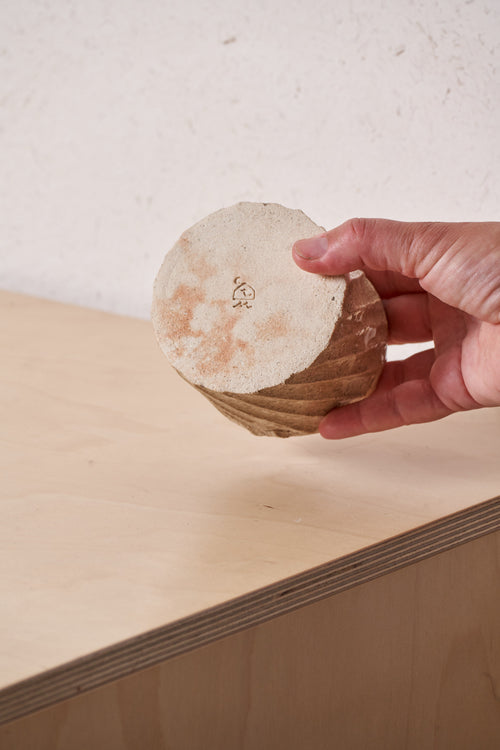 Box /  Diagonal carved grooves