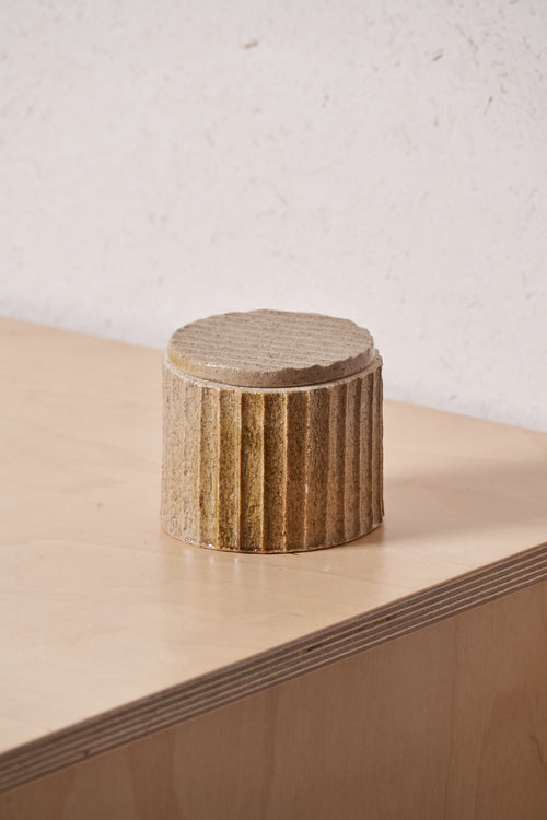 Box /  Narrow Vertical carved grooves with copper kiss