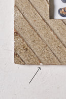 Frame / Diagonal carved grooves with iron details